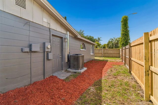 4352 GLISSADE DR, New Port Richey, FL 34652