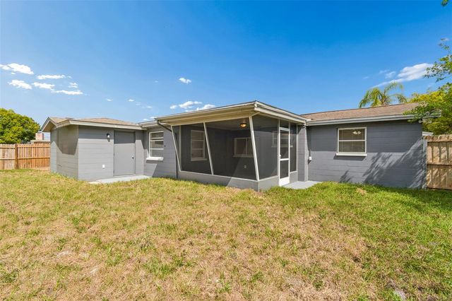 4352 GLISSADE DR, New Port Richey, FL 34652