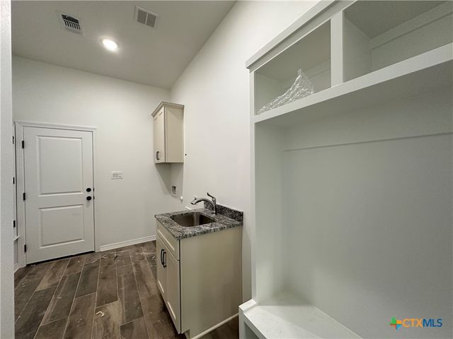 706 Golden Eagle Drive, Salado, TX 76571