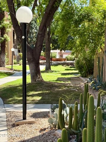 5525 E THOMAS Road M12, Phoenix, AZ 85018