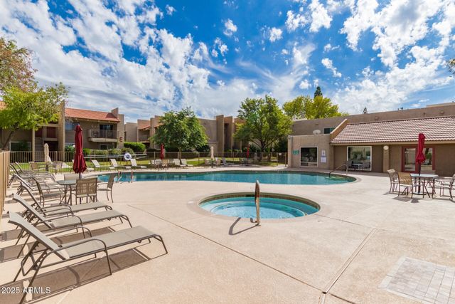 5525 E THOMAS Road M12, Phoenix, AZ 85018