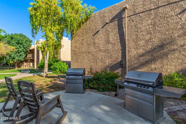 5525 E THOMAS Road M12, Phoenix, AZ 85018