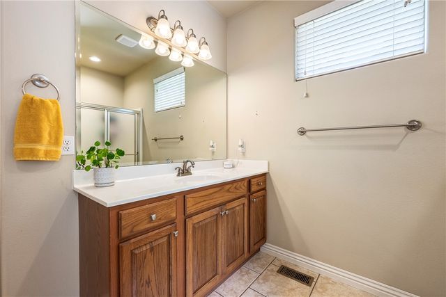 1 Brunswick Drive, Bella Vista, AR 72715