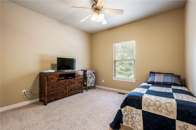 1 Brunswick Drive, Bella Vista, AR 72715