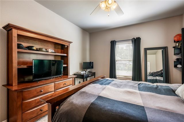 1 Brunswick Drive, Bella Vista, AR 72715