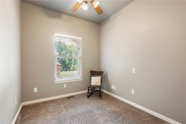 1 Brunswick Drive, Bella Vista, AR 72715