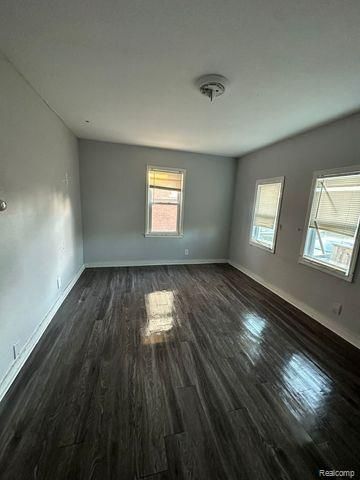 12936 WINTHROP Street, Detroit, MI 48227