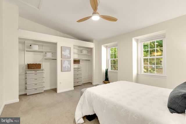 2040 6TH ST S, Arlington, VA 22204