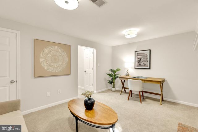 2040 6TH ST S, Arlington, VA 22204