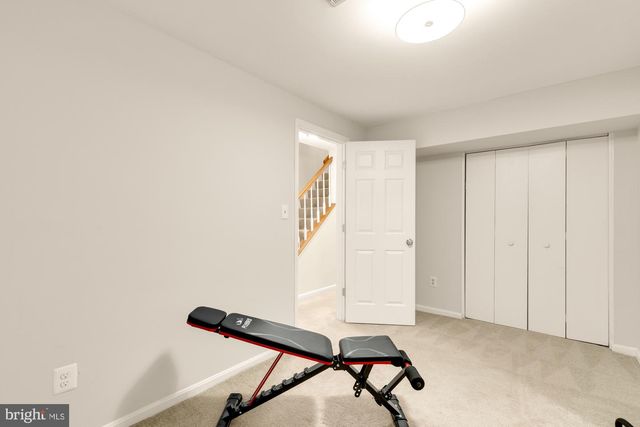 2040 6TH ST S, Arlington, VA 22204