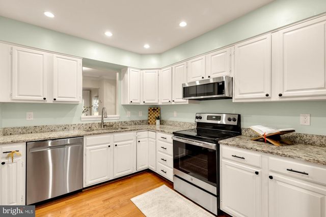 2040 6TH ST S, Arlington, VA 22204
