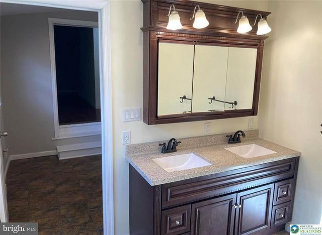 335 N 9TH ST, Allentown, PA 18102