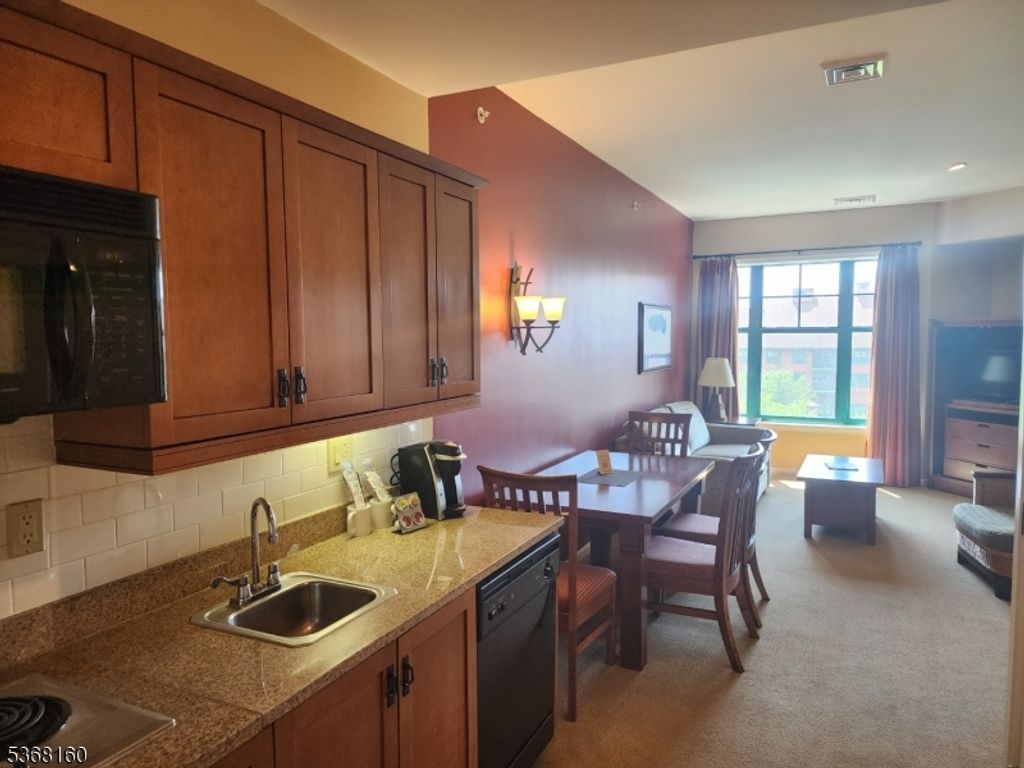 200 State Rt 94 408, Vernon Twp., NJ 07462