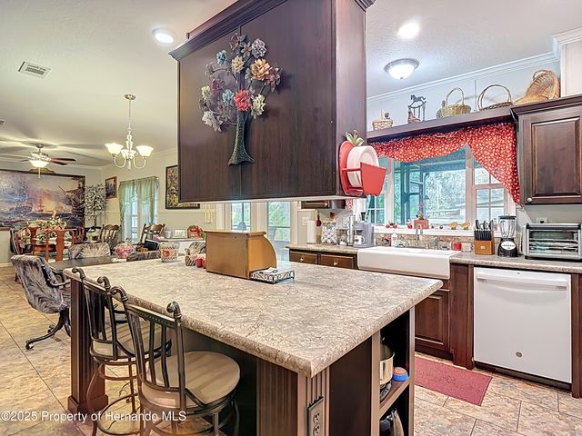 18005 Nicholas Avenue, Brooksville, FL 34604