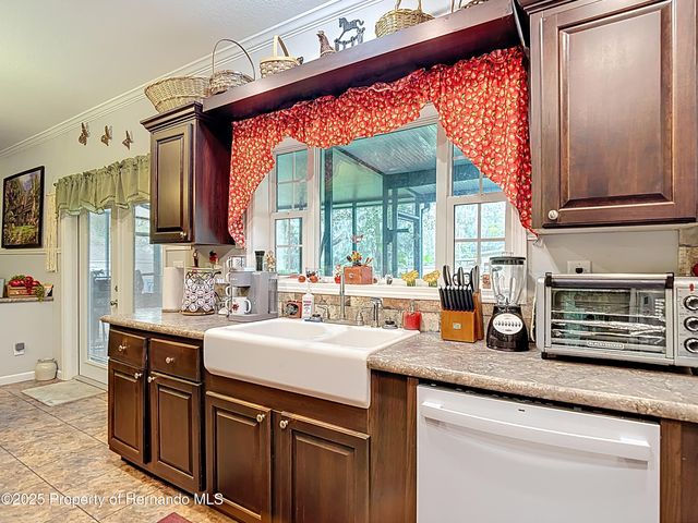 18005 Nicholas Avenue, Brooksville, FL 34604