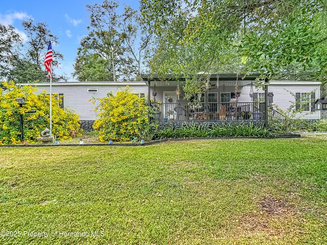 18005 Nicholas Avenue, Brooksville, FL 34604