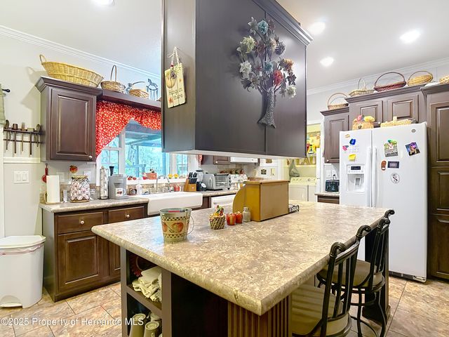 18005 Nicholas Avenue, Brooksville, FL 34604