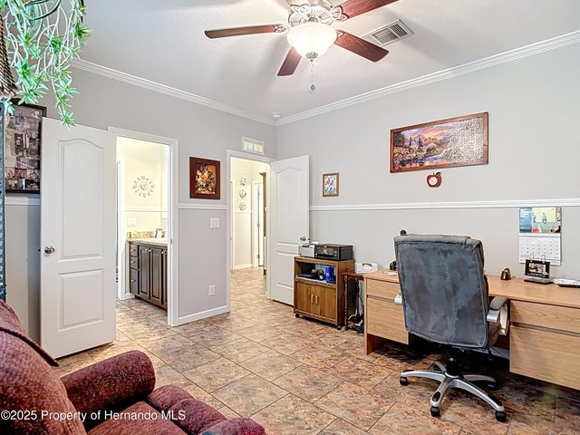 18005 Nicholas Avenue, Brooksville, FL 34604