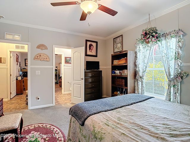 18005 Nicholas Avenue, Brooksville, FL 34604