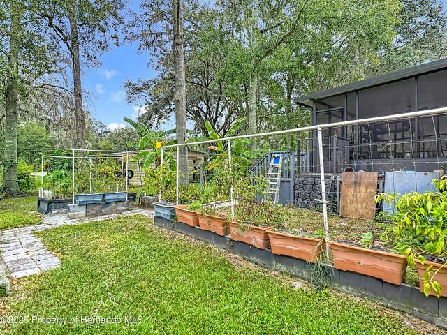 18005 Nicholas Avenue, Brooksville, FL 34604