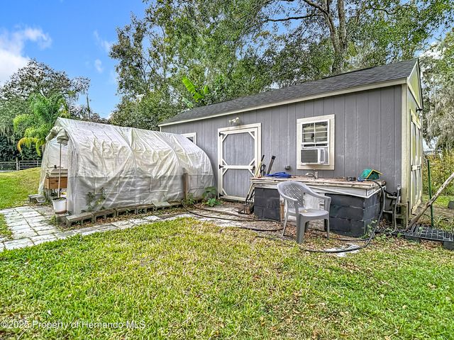 18005 Nicholas Avenue, Brooksville, FL 34604