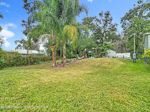 18005 Nicholas Avenue, Brooksville, FL 34604