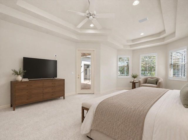 15019 LAKE EMERALD BOULEVARD, Tampa, FL 33618
