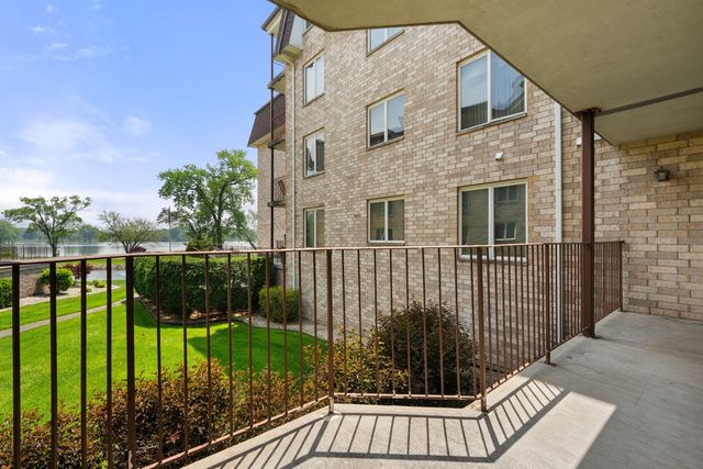 3640 186th Street 101, Lansing, IL 60438