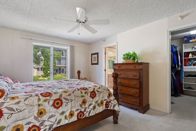 3640 186th Street 101, Lansing, IL 60438