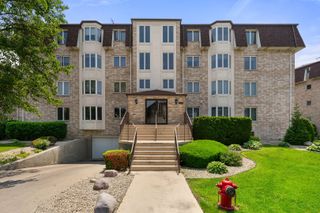 3640 186th Street 101, Lansing, IL 60438