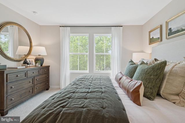 54 SILVERBELL AVE, Berlin, NJ 08009