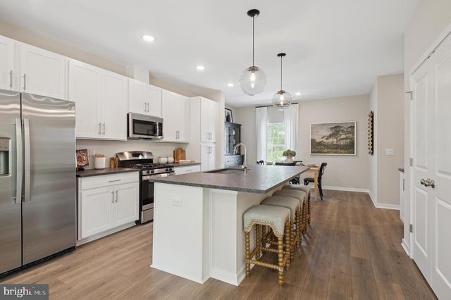 54 SILVERBELL AVE, Berlin, NJ 08009