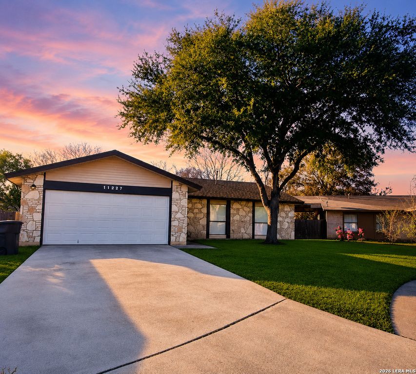 11227 Spring Mint, San Antonio, TX 78249