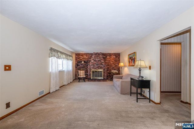293 Maitland Avenue, Paterson, NJ 07502