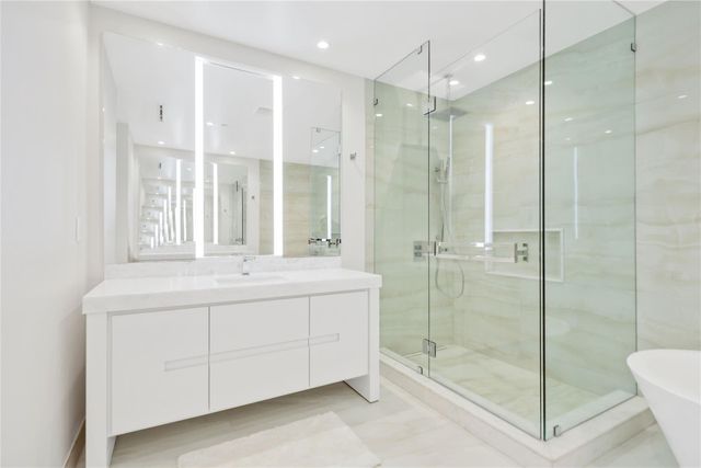 220 SE Mizner 314, Boca Raton, FL 33432