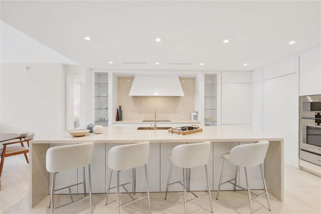 220 SE Mizner 314, Boca Raton, FL 33432