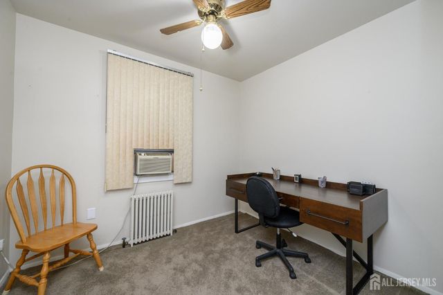 27 S Robert Street S, Sewaren, NJ 07077