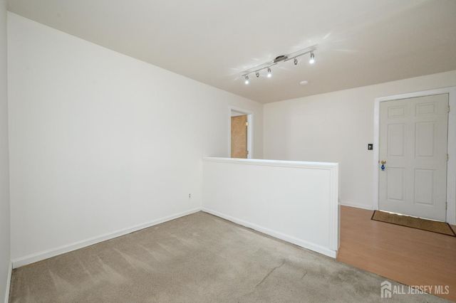 27 S Robert Street S, Sewaren, NJ 07077