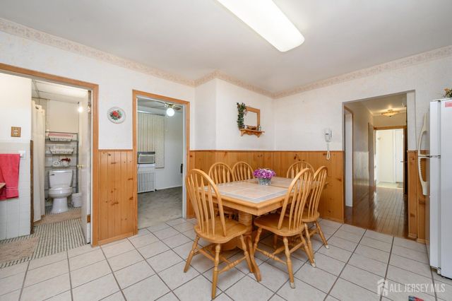 27 S Robert Street S, Sewaren, NJ 07077