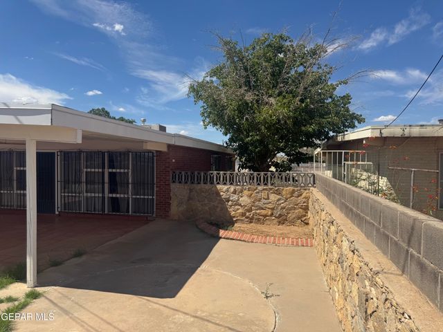 5228 BLUE RIDGE Drive, El Paso, TX 79904