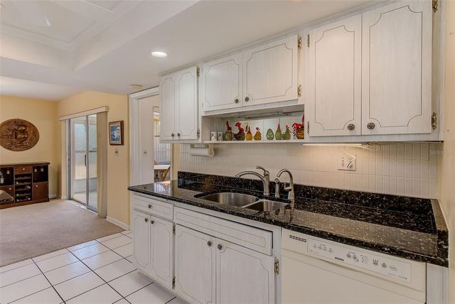 10421 IMPERIAL POINT DRIVE W, Largo, FL 33774