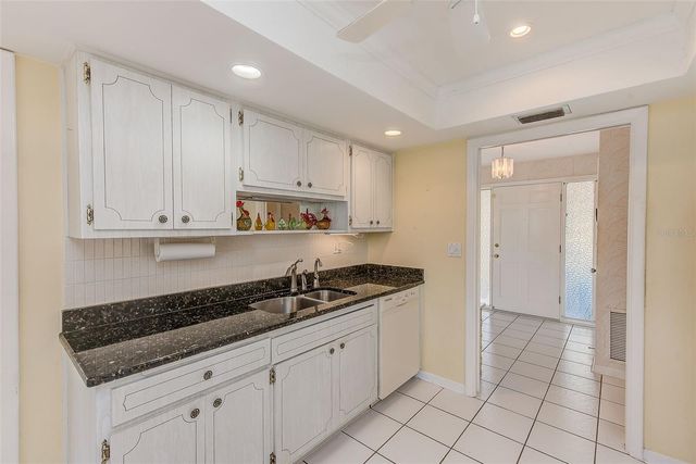 10421 IMPERIAL POINT DRIVE W, Largo, FL 33774