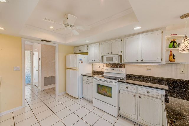 10421 IMPERIAL POINT DRIVE W, Largo, FL 33774