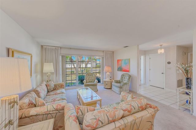 10421 IMPERIAL POINT DRIVE W, Largo, FL 33774