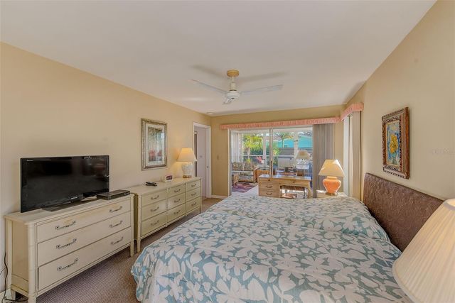 10421 IMPERIAL POINT DRIVE W, Largo, FL 33774