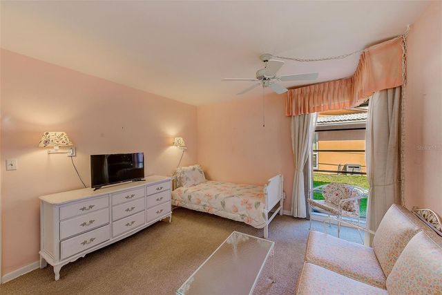 10421 IMPERIAL POINT DRIVE W, Largo, FL 33774