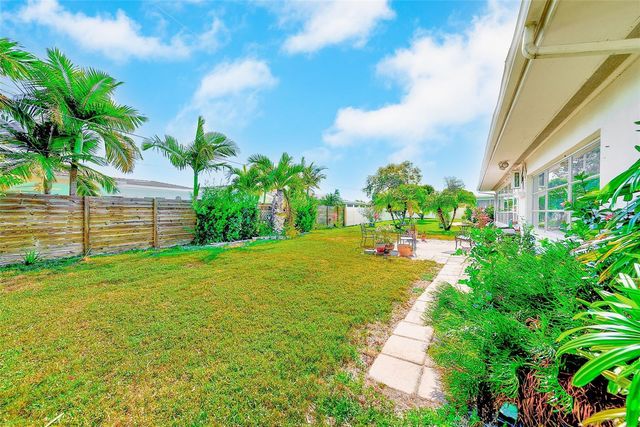 10421 IMPERIAL POINT DRIVE W, Largo, FL 33774