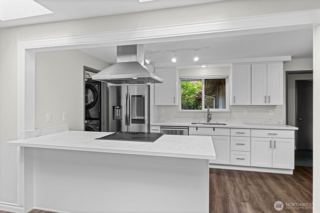 2157 N 122nd Street, Seattle, WA 98133