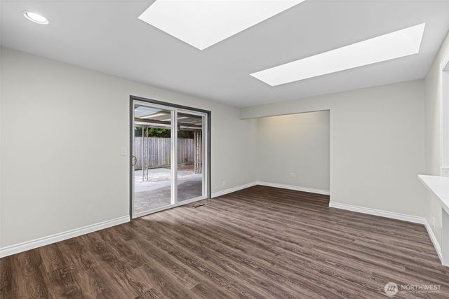 2157 N 122nd Street, Seattle, WA 98133