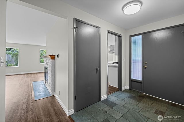 2157 N 122nd Street, Seattle, WA 98133